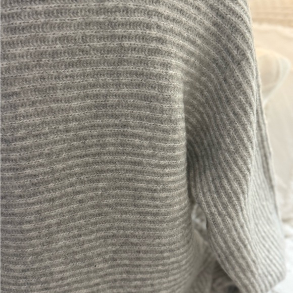 Leith Soft Gray Knit Pullover - Picture 11 of 11